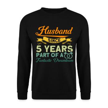 5. Wedding Anniversary Couple Design 5 Years Marriage - Unisex Sweatshirt - black - Front - Alina (178cm) & Michal (187cm)