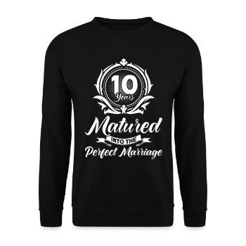 10th Wedding Anniversary Couple Design 10 Years of Marriage - Unisex Sweatshirt - black - Front - Alina (178cm) & Michal (187cm)