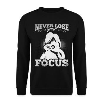 Photographer Camera Funny Photographer Never Lose - Unisex Sweatshirt - black - Front - Alina (178cm) & Michal (187cm)
