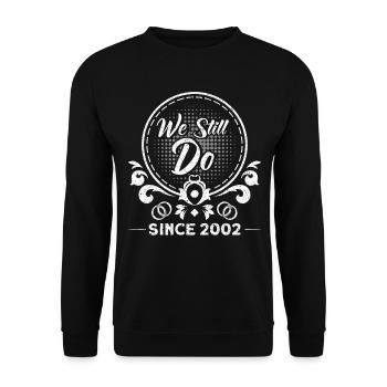 20th Wedding Anniversary Couple Design 20 Years of Marriage - Unisex Sweatshirt - black - Front - Alina (178cm) & Michal (187cm)