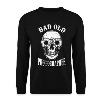 Camera Photographer Photography - Bad Old Photographer - Unisex Sweatshirt - black - Front - Alina (178cm) & Michal (187cm)