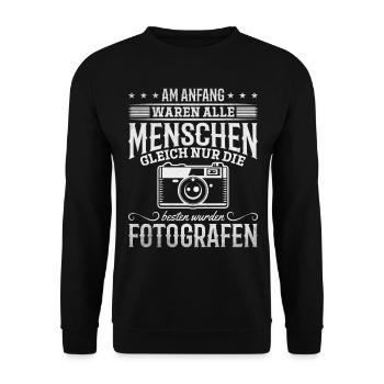 Am Anfang waren alle Menschen die besten wurden - Unisex Pullover - Schwarz - Vorne - Alina (178cm) & Michal (187cm)