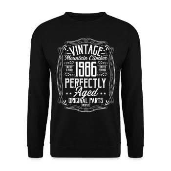 1986 Hiking Mountains Retro Hiker Born in 1986 - Unisex Sweatshirt - black - Front - Alina (178cm) & Michal (187cm)