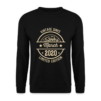 Anniversaire Vintage depuis mars 2020 - Sweat-shirt Unisexe - noir - Devant - Alina (178cm) & Michal (187cm)
