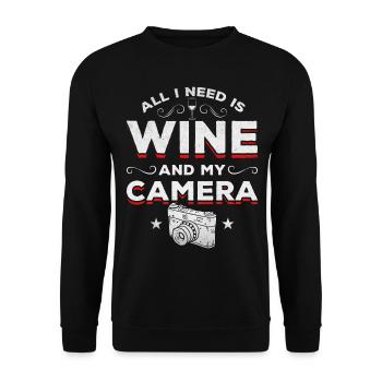 Foto - Alles was ich brauche ist Wein und mein - Unisex Pullover - Schwarz - Vorne - Alina (178cm) & Michal (187cm)