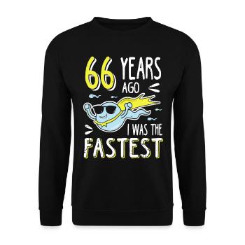 66 Years Ago I Was The Fastest 66. Geburtstag - Unisex Pullover - Schwarz - Vorne - Alina (178cm) & Michal (187cm)