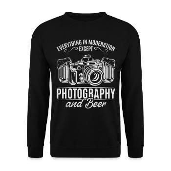 Everything in moderation except photography and beer - Unisex Sweatshirt - black - Front - Alina (178cm) & Michal (187cm)