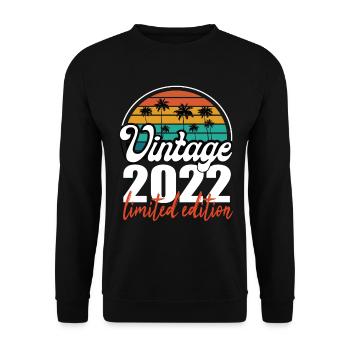 Vintage Birthday Birthday Retro 2022 Limited - Unisex Sweatshirt - black - Front - Alina (178cm) & Michal (187cm)