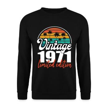 Vintage Birthday Birthday Retro 1971 Limited - Unisex Sweatshirt - black - Front - Alina (178cm) & Michal (187cm)