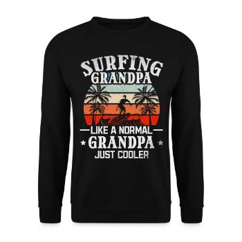 Surfing Opa wie ein normaler Opa ist einfach - Unisex Pullover - Schwarz - Vorne - Alina (178cm) & Michal (187cm)