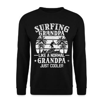 Opa surft Opa wie ein normaler Opa, einfach cooler - Unisex Pullover - Schwarz - Vorne - Alina (178cm) & Michal (187cm)