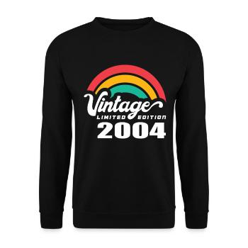 Vintage Birthday Birthday Retro 2004 Limited - Unisex Sweatshirt - black - Front - Alina (178cm) & Michal (187cm)