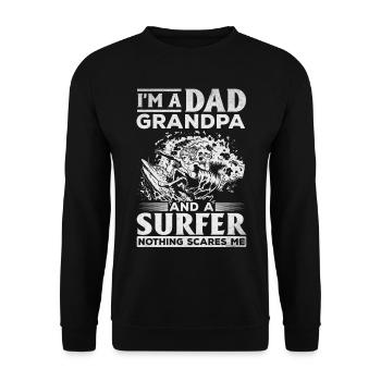 Opa und Surfer Nichts macht mir Angst - Water - Unisex Pullover - Schwarz - Vorne - Alina (178cm) & Michal (187cm)
