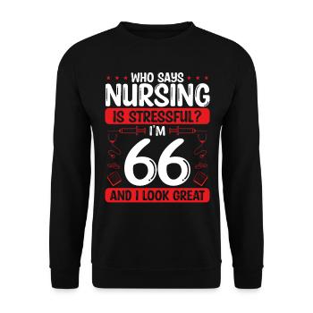 66 Birthday Nurses 66 Years Old Nurse for Work - Unisex Pullover - Schwarz - Vorne - Alina (178cm) & Michal (187cm)
