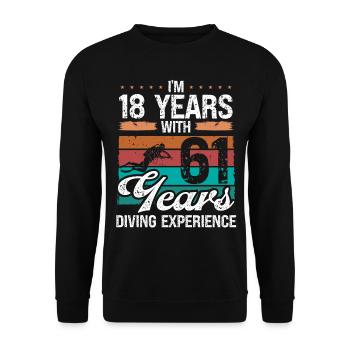 79 Birthday Idea Scuba Diving 79 Year Old Diver - Unisex Pullover - Schwarz - Vorne - Alina (178cm) & Michal (187cm)