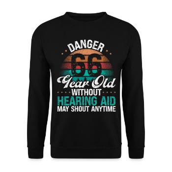 66 Birthday Idea Humor May Shout Funny 66 Year Old - Unisex Pullover - Schwarz - Vorne - Alina (178cm) & Michal (187cm)