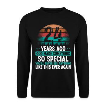 24 Birthday God made something special 24 Year Old - Unisex Pullover - Schwarz - Vorne - Alina (178cm) & Michal (187cm)