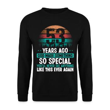 53 Anniversaire Dieu a fait quelque chose de spécial 53 ans - Sweat-shirt Unisexe - noir - Devant - Alina (178cm) & Michal (187cm)