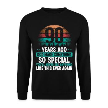 90 Birthday God made something special 90 Year Old - Unisex Pullover - Schwarz - Vorne - Alina (178cm) & Michal (187cm)