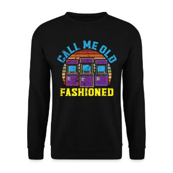 Call Me Old Fashioned Arcade Videospiel Gamer - Unisex Pullover - Schwarz - Vorne - Alina (178cm) & Michal (187cm)