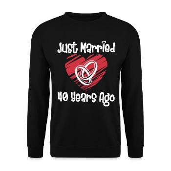Just Married 40 Years Ago 40th Wedding Anniversary - Unisex Pullover - Schwarz - Vorne - Alina (178cm) & Michal (187cm)