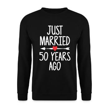 Je viens de me marier il y a 50 ans 50e anniversaire de mariage - Sweat-shirt Unisexe - noir - Devant - Alina (178cm) & Michal (187cm)