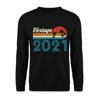 Vintage 2021 Vintage Birthday Retro Vintage - Unisex Sweatshirt - black - Front - Alina (178cm) & Michal (187cm)