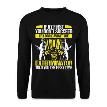 Pest Control Worker Animal Control Officer - Unisex Pullover - Schwarz - Vorne - Alina (178cm) & Michal (187cm)