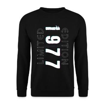 Limited Edition Year of Birth 1977 Gift Men - Unisex Sweatshirt - black - Front - Alina (178cm) & Michal (187cm)