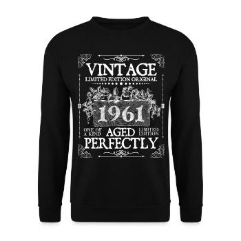 1961 | Vintage Perfectly seit 1961 Geburtstag - Unisex Pullover - Schwarz - Vorne - Alina (178cm) & Michal (187cm)