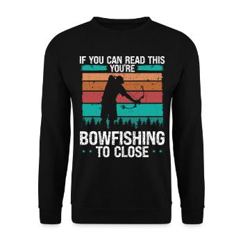 Fisherman Bowfishing close Bow Hunter Bowfisher - Unisex Pullover - Schwarz - Vorne - Alina (178cm) & Michal (187cm)