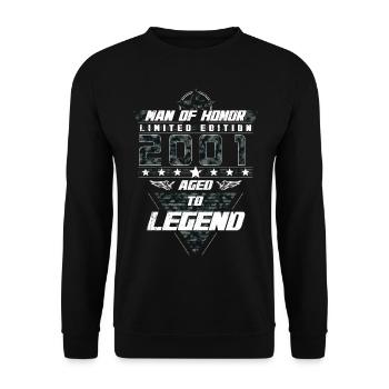 Man of Honor Year of Birth 2001 Camouflage Gift - Unisex Sweatshirt - black - Front - Alina (178cm) & Michal (187cm)