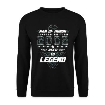 Man of Honor Geburtsjahr 2002 Camouflage Geschenk - Unisex Pullover - Schwarz - Vorne - Alina (178cm) & Michal (187cm)
