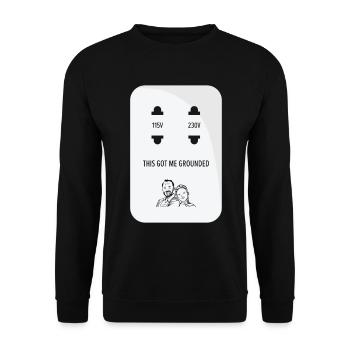 Steckdose Witze Geerdet Strenge Eltern Wortspiele - Unisex Pullover - Schwarz - Vorne - Alina (178cm) & Michal (187cm)