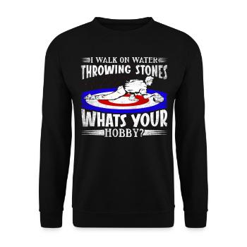 I Walk On Water Sliding Stones Curling - Unisex Pullover - Schwarz - Vorne - Alina (178cm) & Michal (187cm)