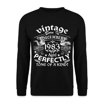 December 1983 | birthday 1983 Vintage December - Unisex Sweatshirt - black - Front - Alina (178cm) & Michal (187cm)