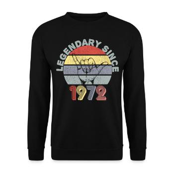 1972| Vintage Legendär seit 1972 Jubiläum - Unisex Pullover - Schwarz - Vorne - Alina (178cm) & Michal (187cm)