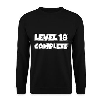 Level 18 Complete Geburtstagsgeschenk 18 Jahre - Unisex Pullover - Schwarz - Vorne - Alina (178cm) & Michal (187cm)