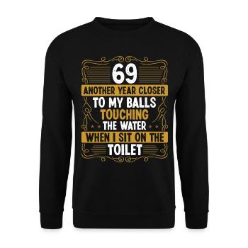 69 ans idée amusante pour hommes sarcasme humour - Sweat-shirt Unisexe - noir - Devant - Alina (178cm) & Michal (187cm)