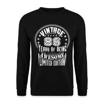 Vintage 86 Years Of Being Awesome Limited Edition - Unisex Sweatshirt - black - Front - Alina (178cm) & Michal (187cm)