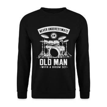 Unterschätze Niemals Einen Alten Mann Mit Einem - Unisex Pullover - Schwarz - Vorne - Alina (178cm) & Michal (187cm)