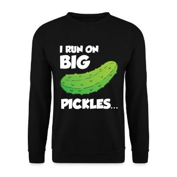I Run On Big Pickles - Unisex Pullover - Schwarz - Vorne - Alina (178cm) & Michal (187cm)