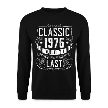 1976 Birthday Party Old Year of Construction - Unisex Sweatshirt - black - Front - Alina (178cm) & Michal (187cm)