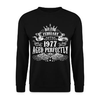1977 | February 1977 birthday Aged Perfectly - Unisex Sweatshirt - black - Front - Alina (178cm) & Michal (187cm)
