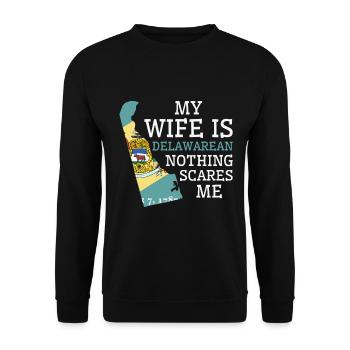Nichts macht mir Angst Delawarean Wife Delaware - Unisex Pullover - Schwarz - Vorne - Alina (178cm) & Michal (187cm)