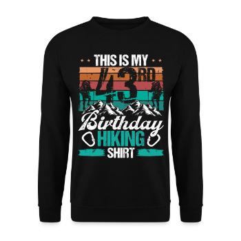 43 Year Old Hiking Men Mountain Climbing Nature - Unisex Pullover - Schwarz - Vorne - Alina (178cm) & Michal (187cm)