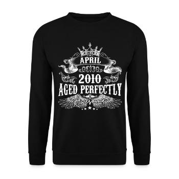 2010 | April 2010 birthday Aged Perfectly - Unisex Sweatshirt - black - Front - Alina (178cm) & Michal (187cm)