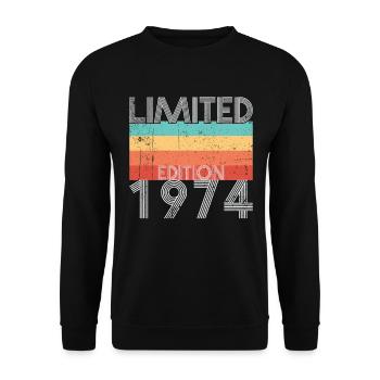 Limited Edition Retro 1974 - Unisex Sweatshirt - black - Front - Alina (178cm) & Michal (187cm)