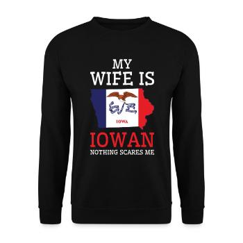 Nichts macht mir Angst Iowan Frau Iowa - Unisex Pullover - Schwarz - Vorne - Alina (178cm) & Michal (187cm)
