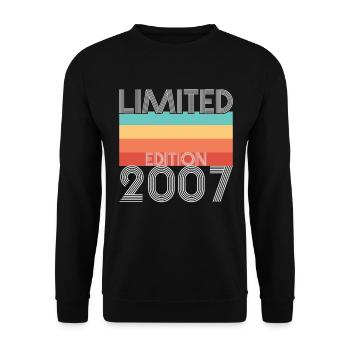 Limited Edition Retro 2007 - Unisex Sweatshirt - black - Front - Alina (178cm) & Michal (187cm)